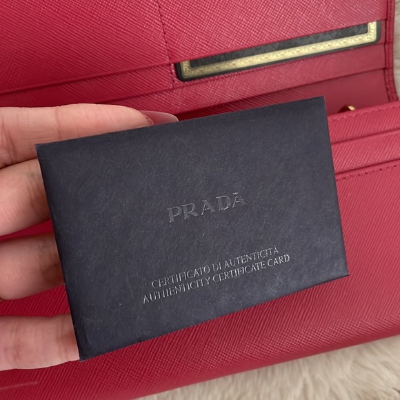 💕 AUTHENTIC PRADA rose pink gold large wallet - Picture 11 of 15